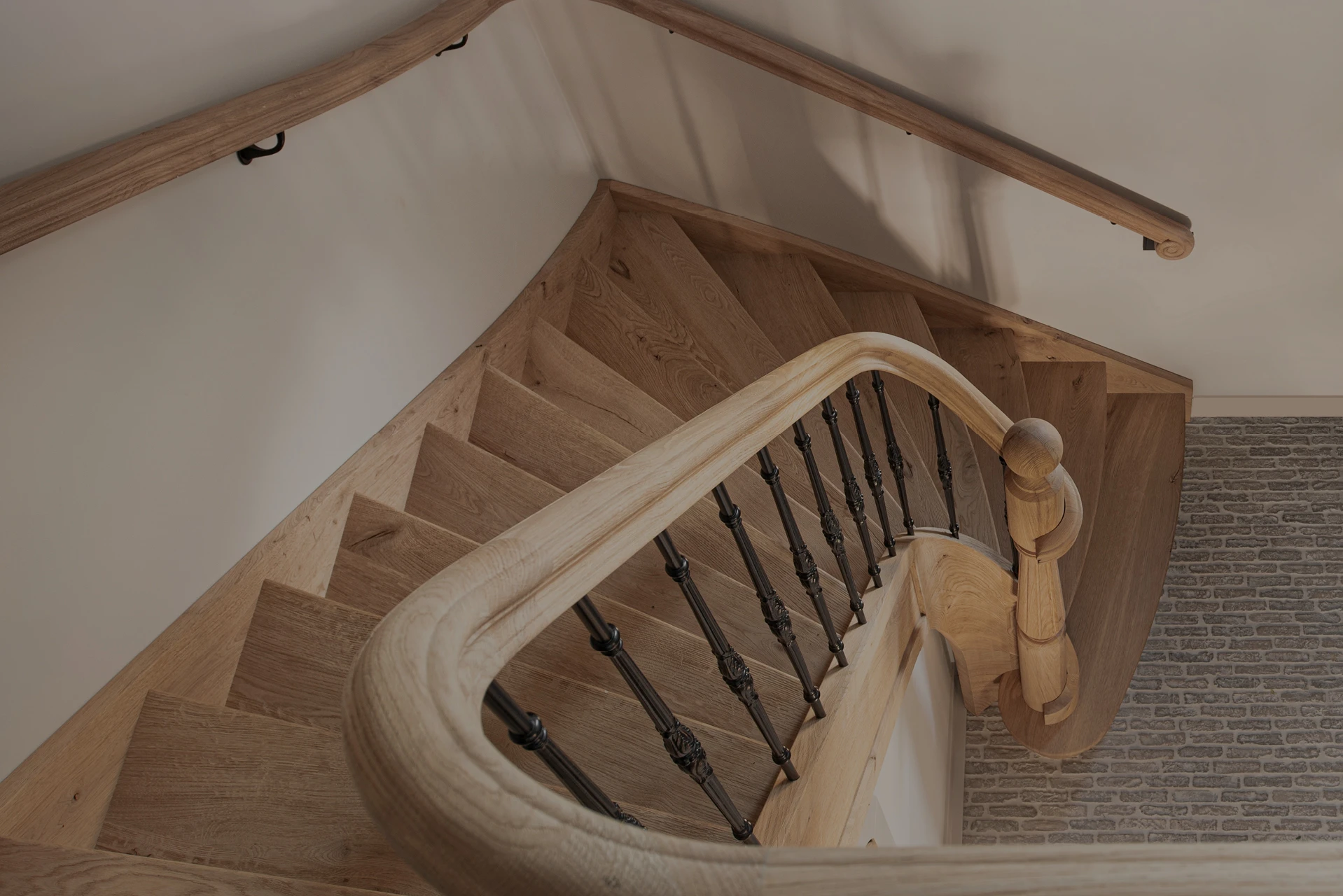 Landelijke trap met onderkwart en ronde bloktrede Landelijke trappen